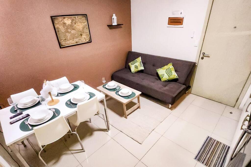 Homey 2br Apt 3 in Makati