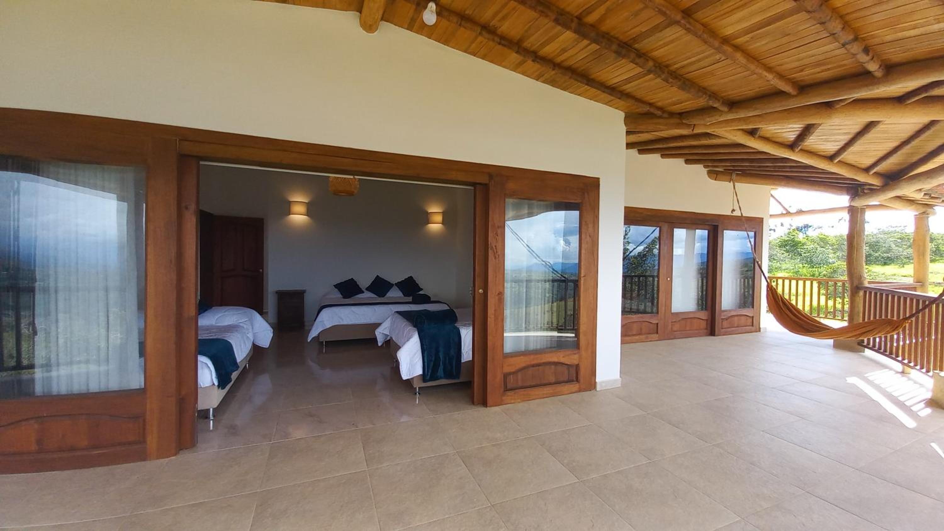 CASAS CAMPESTRES VILLA COVA Da IRIA BARICHARA