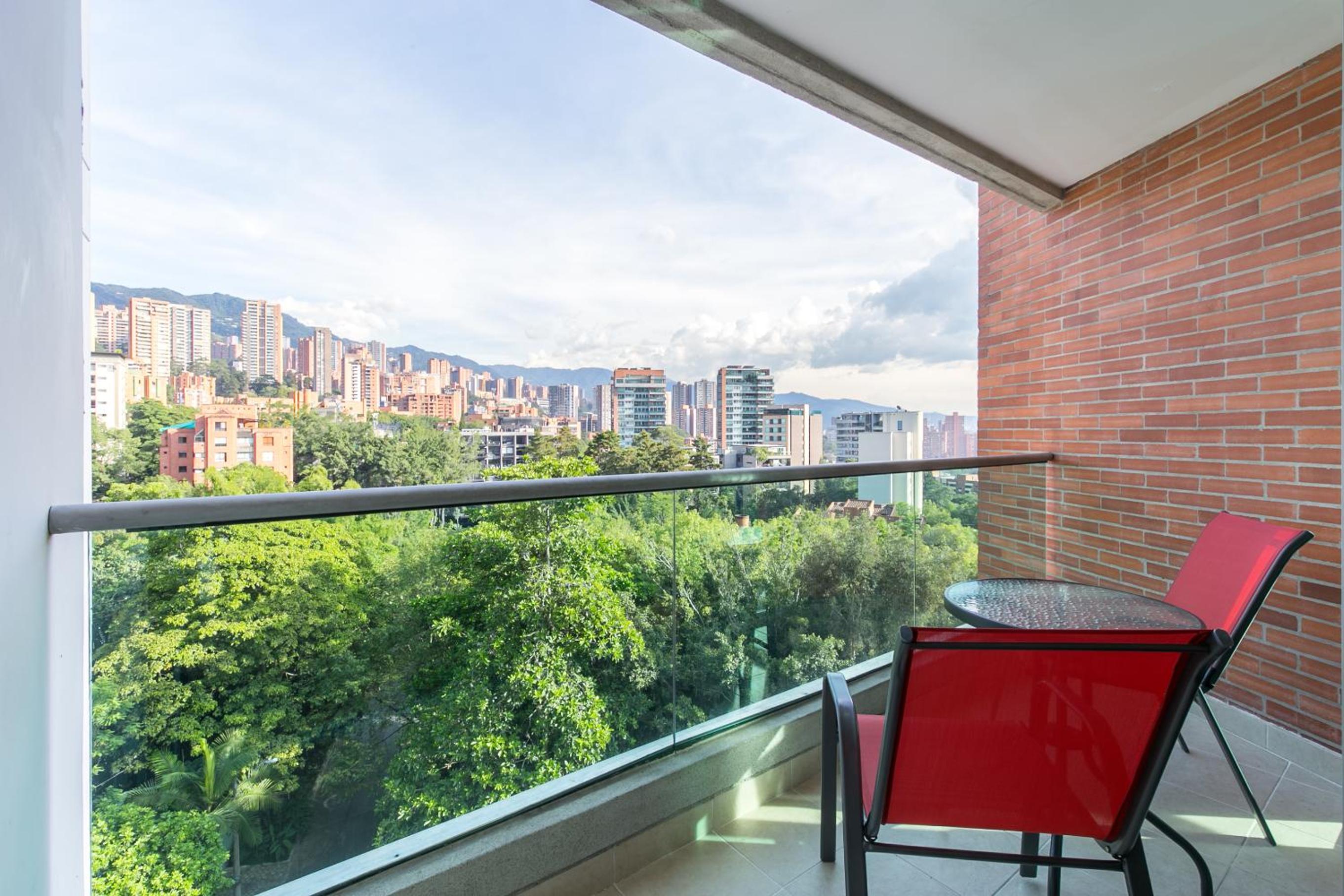 Blux Apartments Medellin
