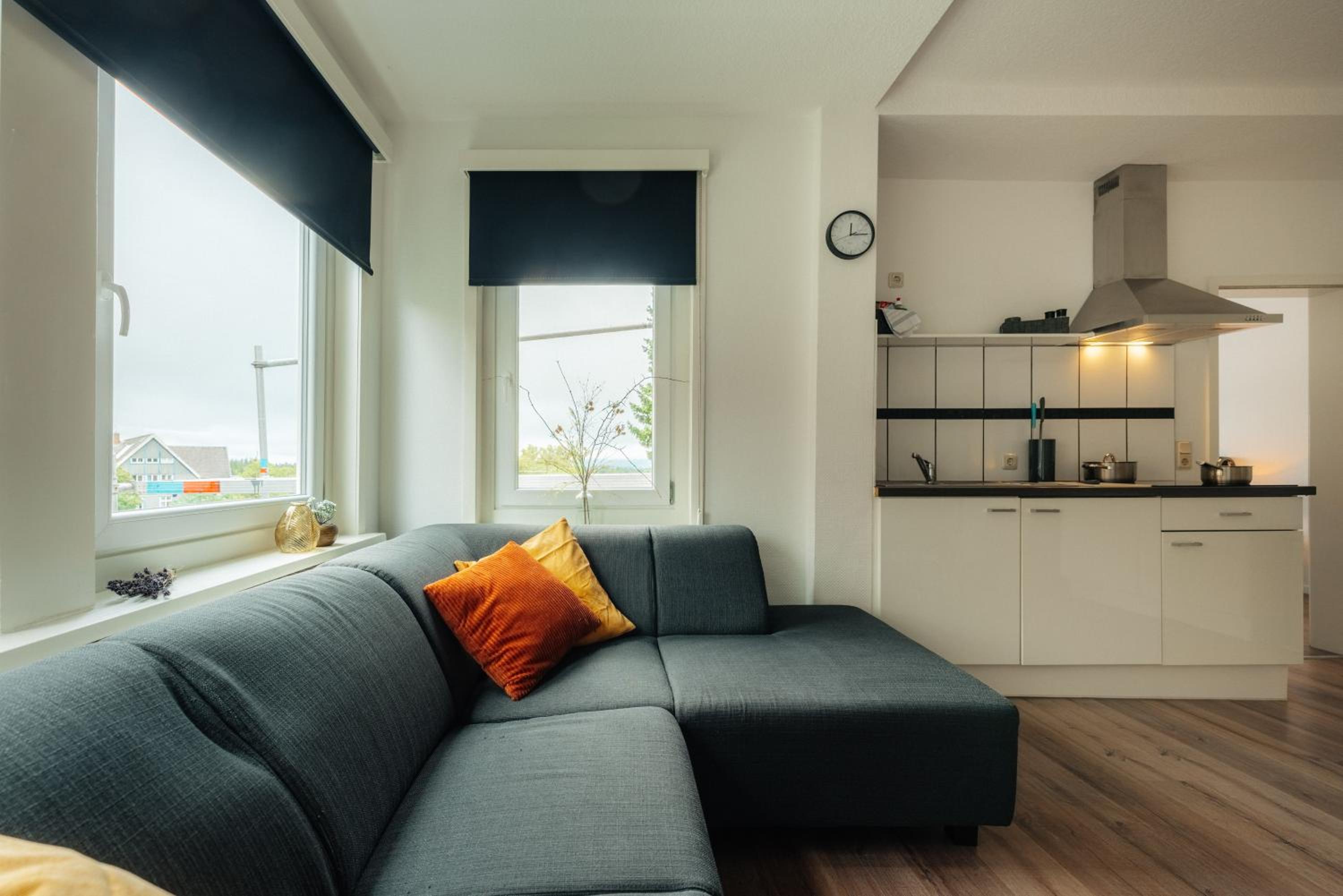 Haus Sonneck - Apartmenthaus - Sonnenterrasse mit Grill - 1-8 Personen - ruhige Lage mit Blick über Braunlage