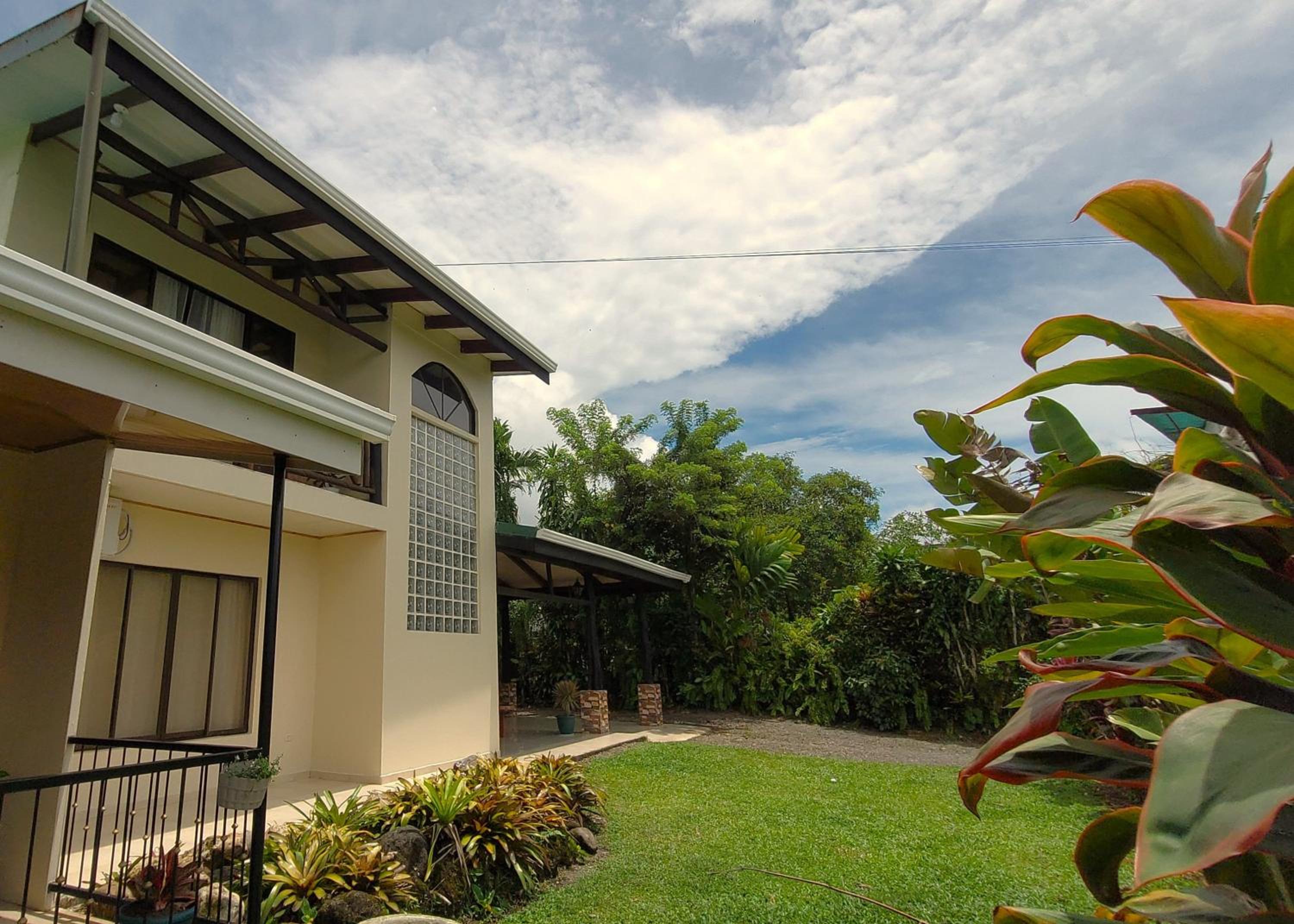 Arenal Gardens Villa