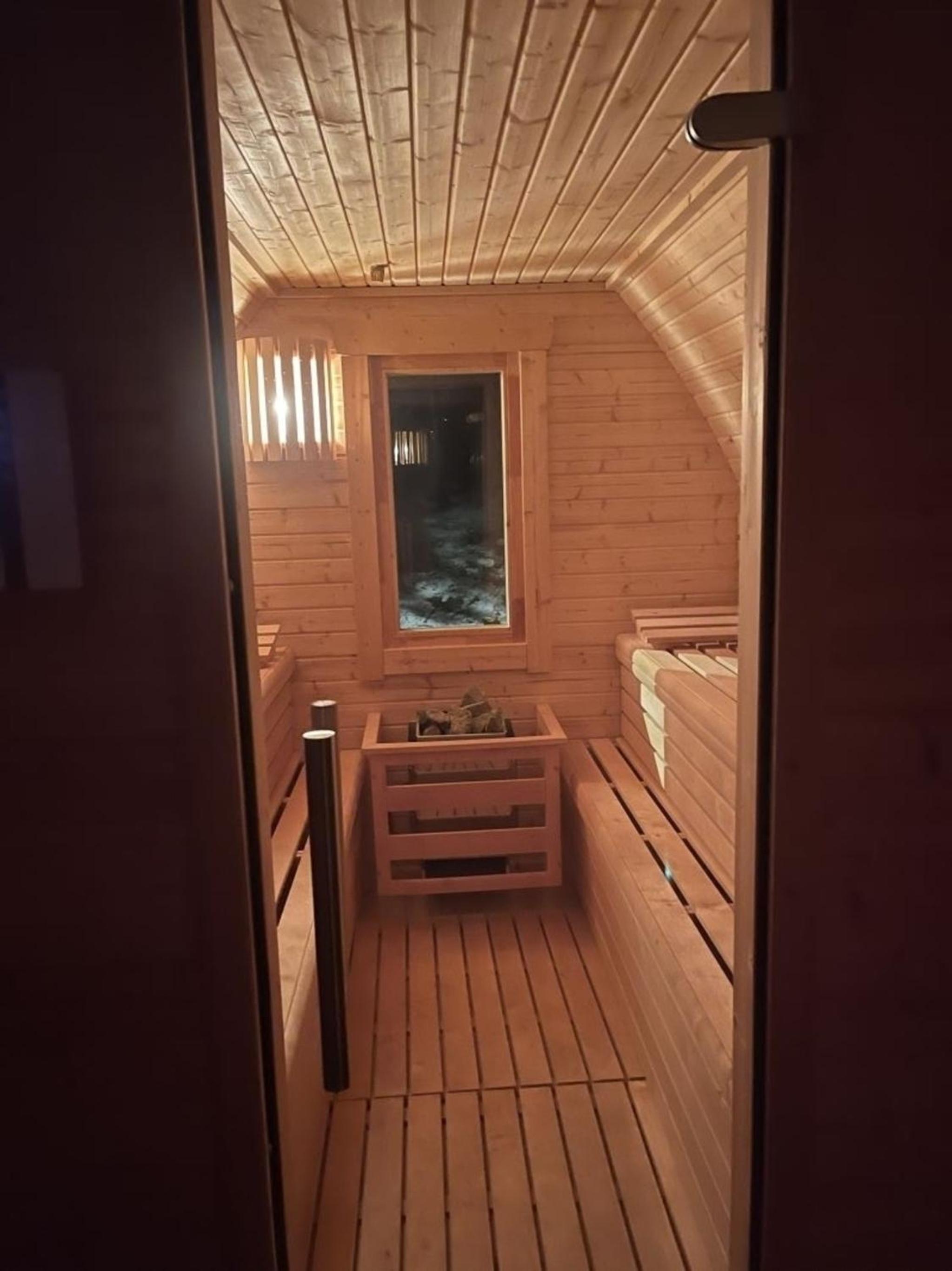 Photo 19