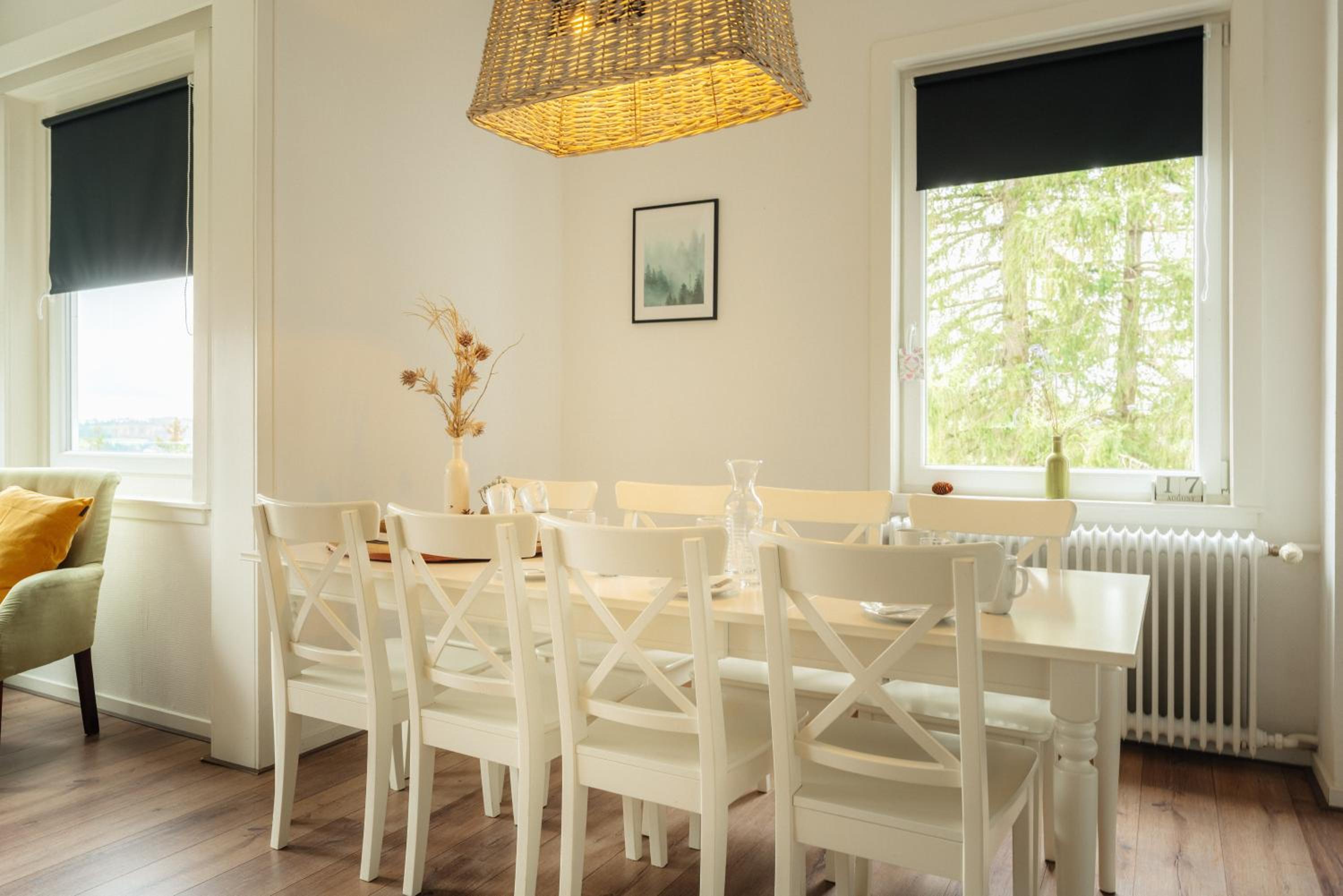 Haus Sonneck - Apartmenthaus - Sonnenterrasse mit Grill - 1-8 Personen - ruhige Lage mit Blick über Braunlage