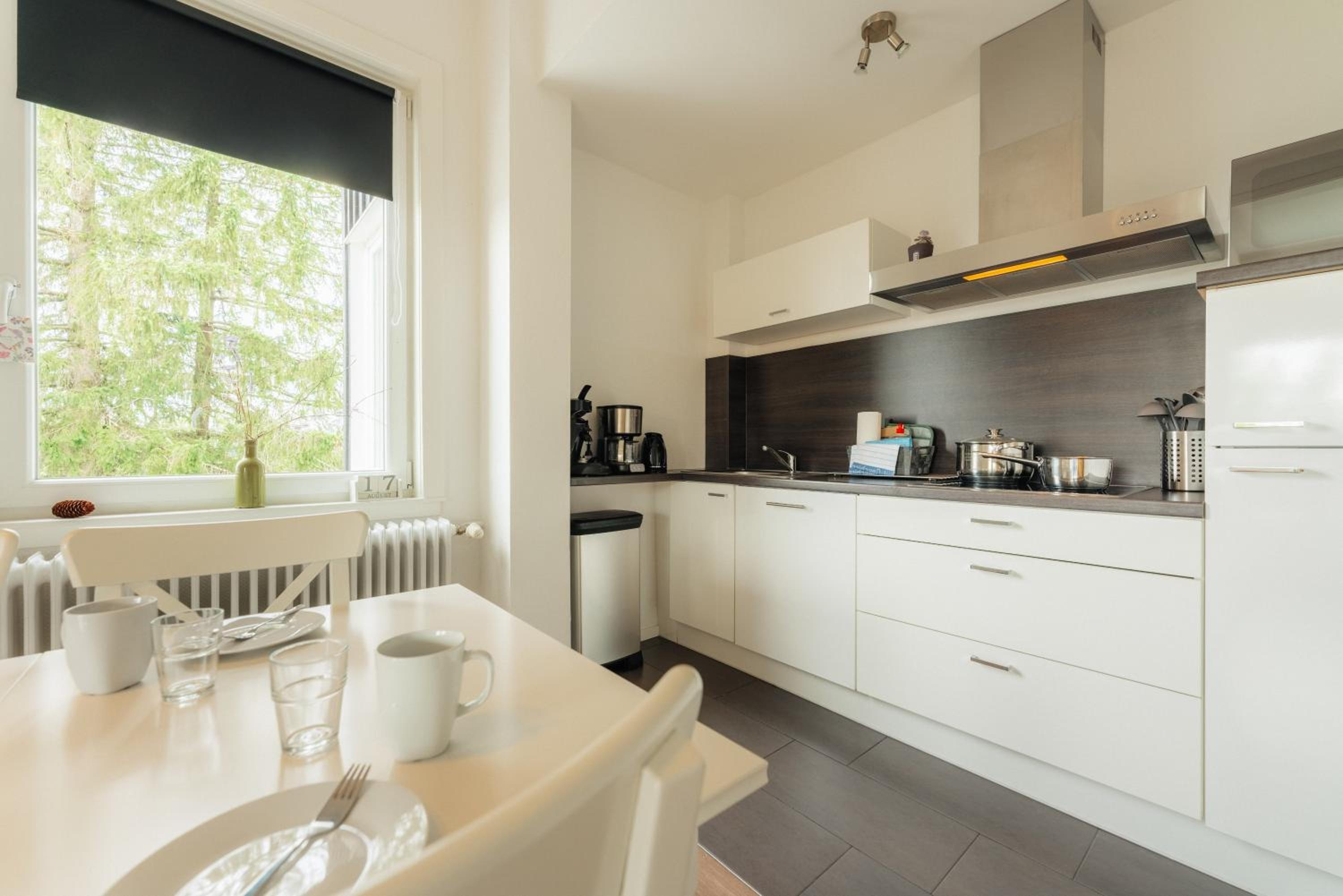 Haus Sonneck - Apartmenthaus - Sonnenterrasse mit Grill - 1-8 Personen - ruhige Lage mit Blick über Braunlage