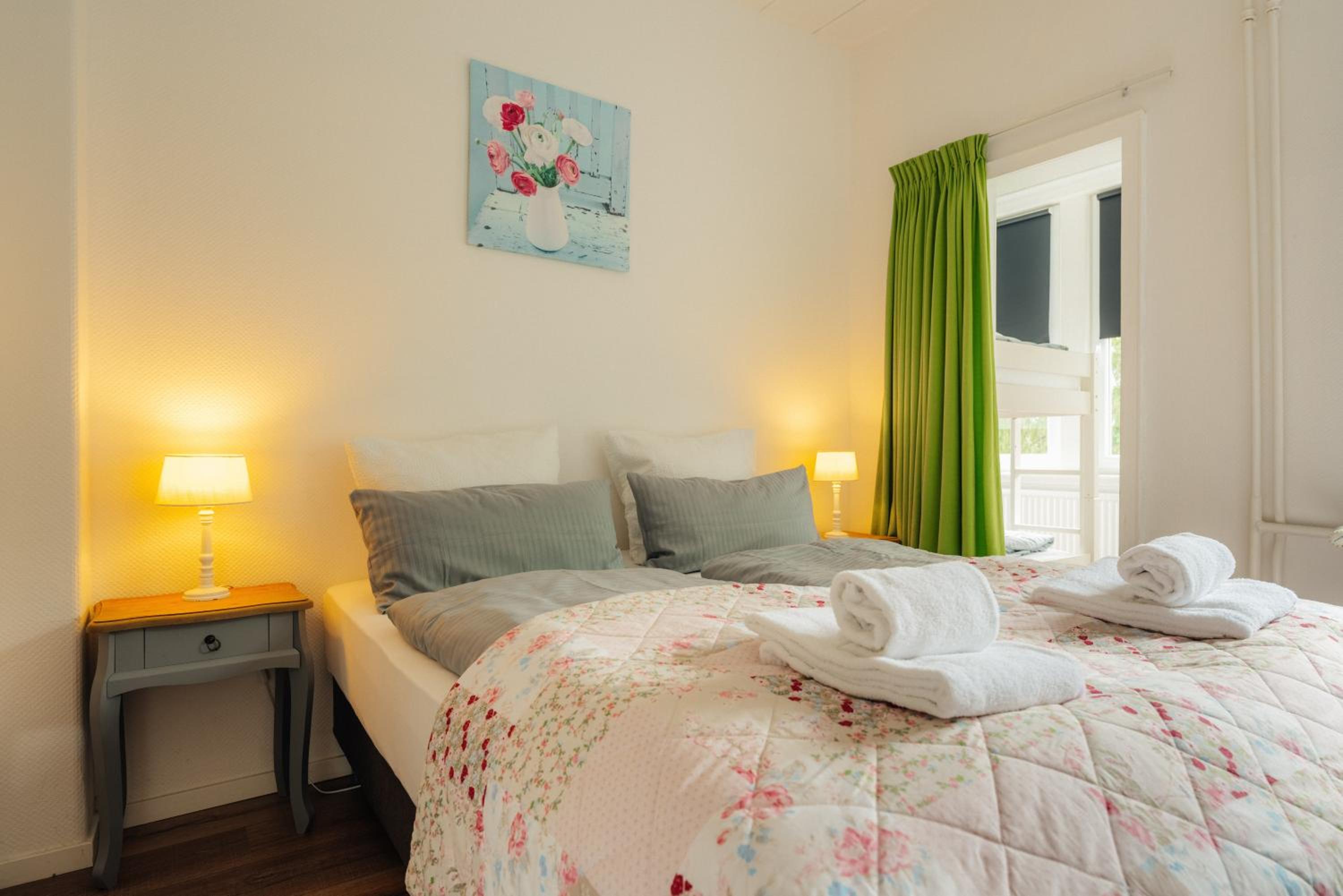 Haus Sonneck - Apartmenthaus - Sonnenterrasse mit Grill - 1-8 Personen - ruhige Lage mit Blick über Braunlage