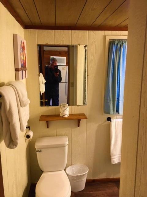 Golden Bear Cottages