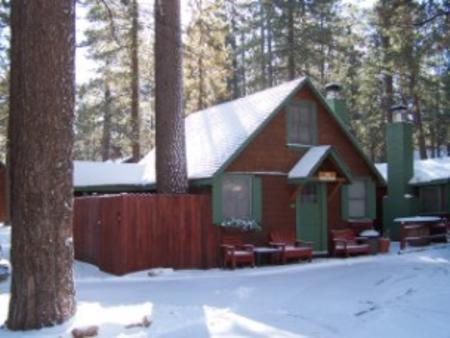 Golden Bear Cottages