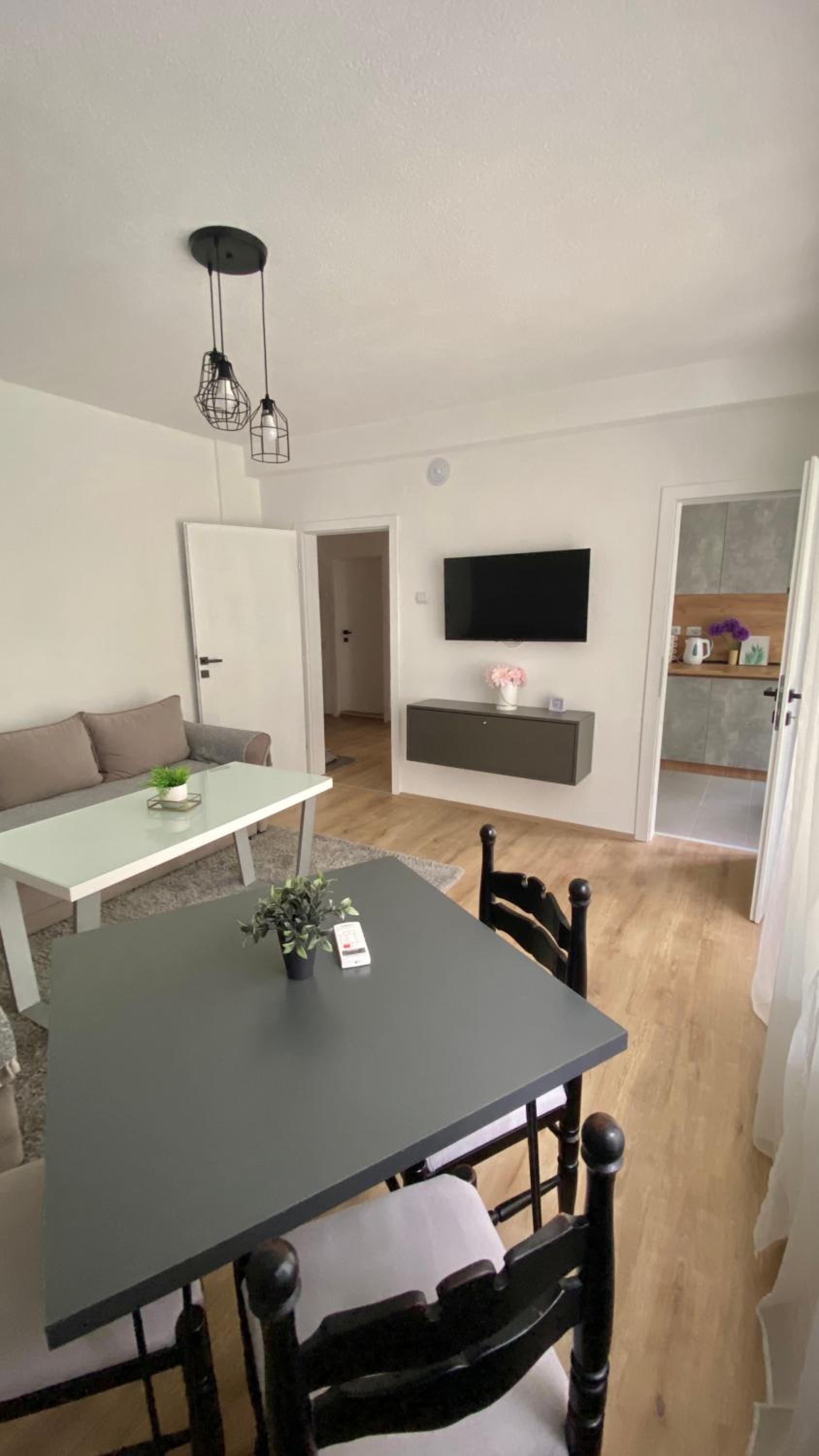 Entire Apartment, Superb and Charming view 2