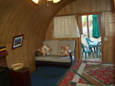 Golden Bear Cottages