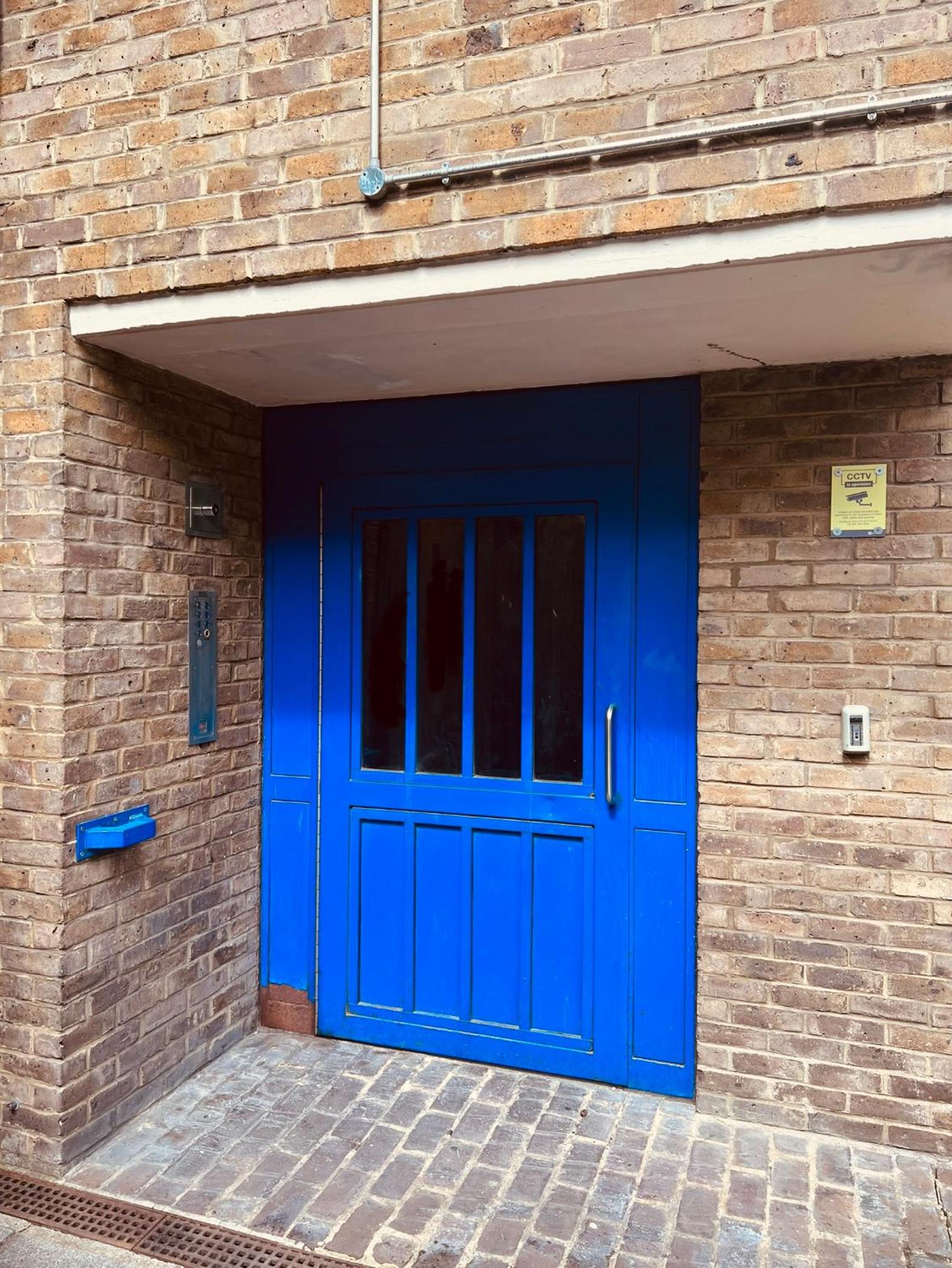 Lovely Entire Flat with Private Balcony in Euston-Central London