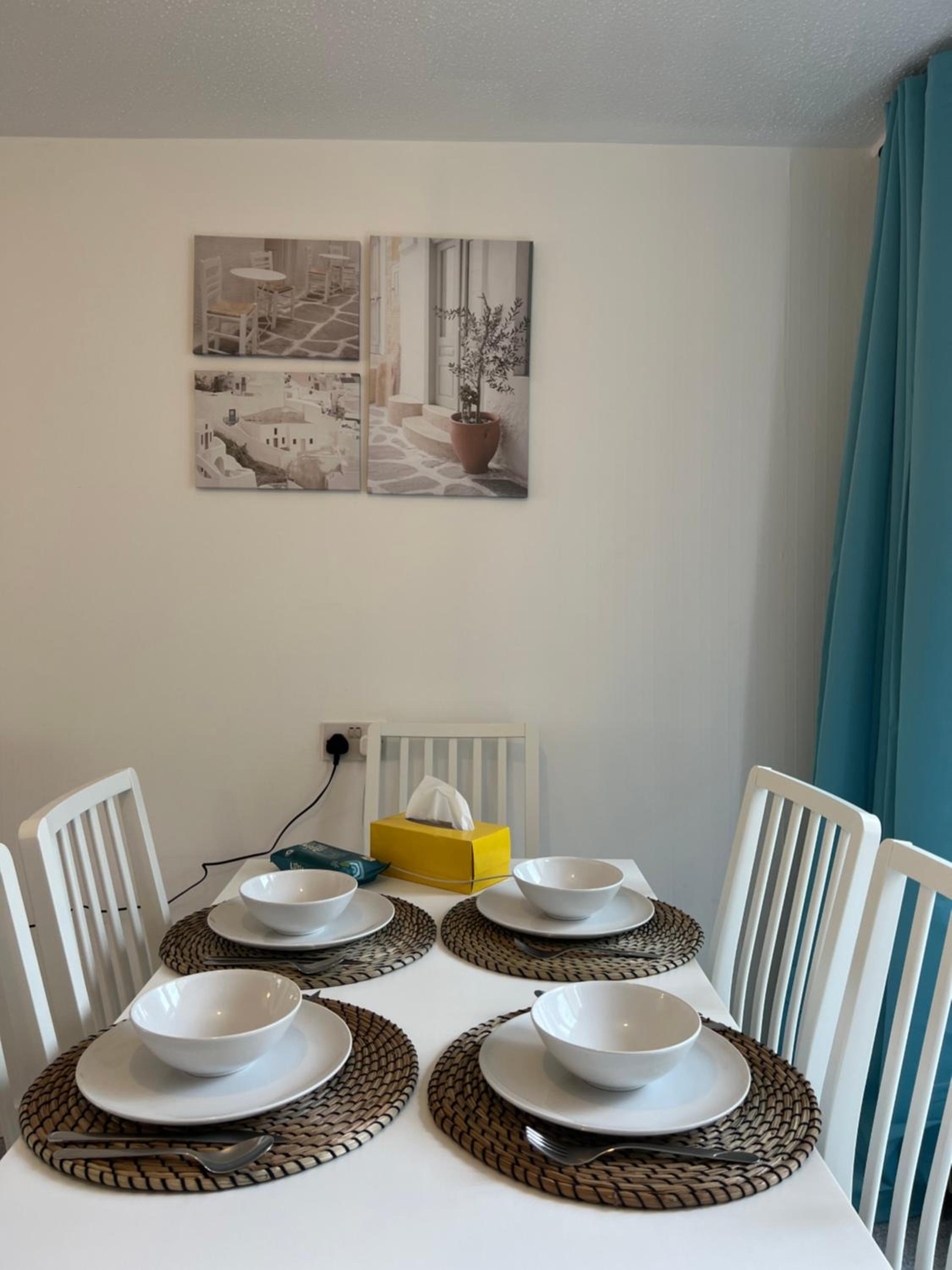 Lovely Entire Flat with Private Balcony in Euston-Central London