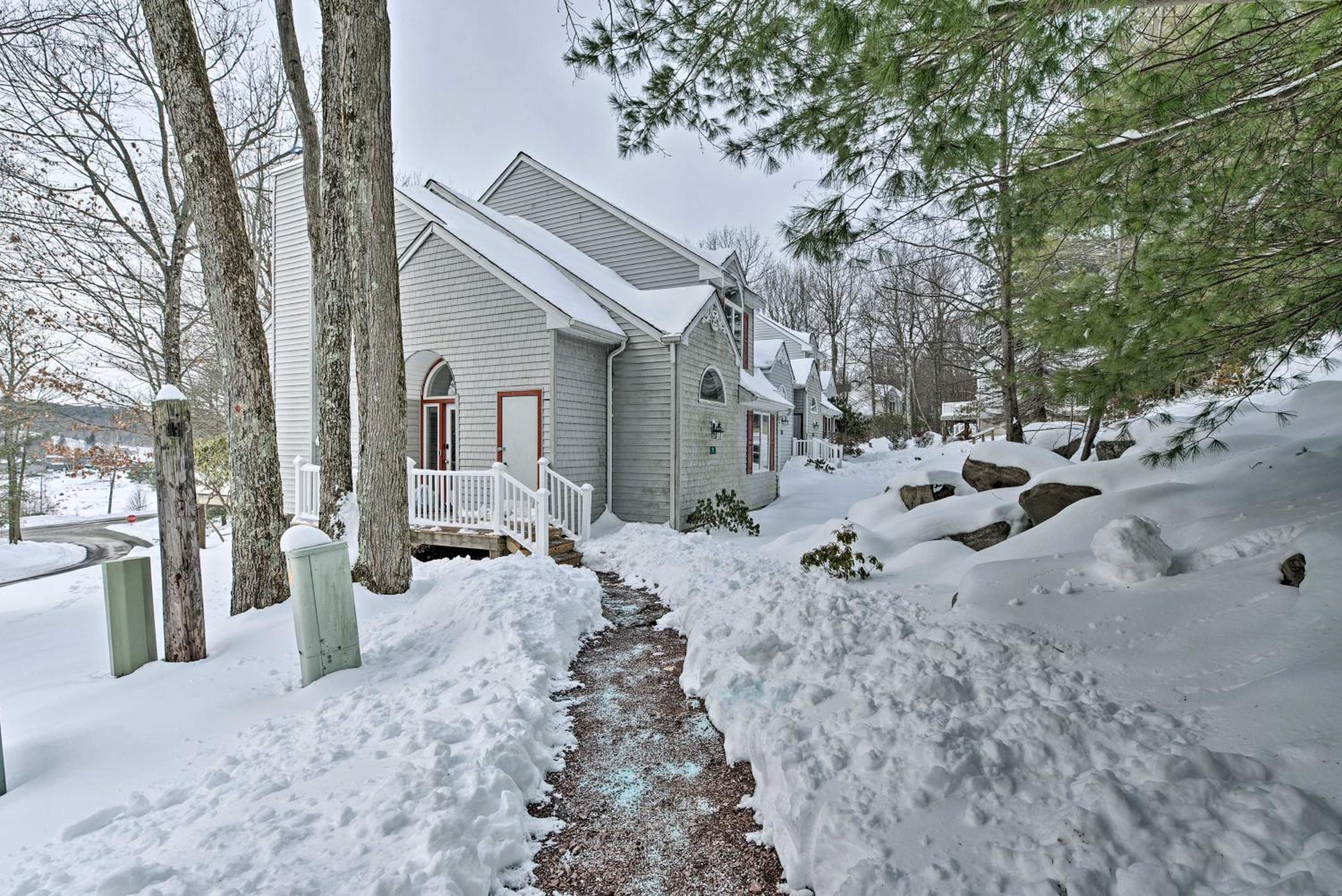 BigBoulder Lakeview Terrace-Minutes from the Lake view 3