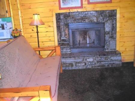 Golden Bear Cottages