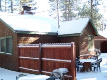 Golden Bear Cottages