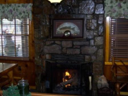 Golden Bear Cottages