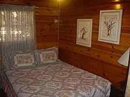 Golden Bear Cottages