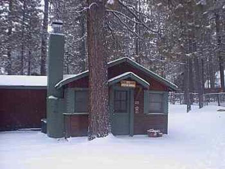 Golden Bear Cottages