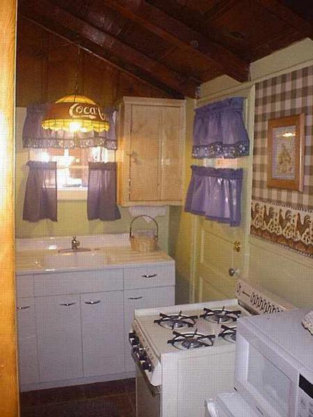 Golden Bear Cottages