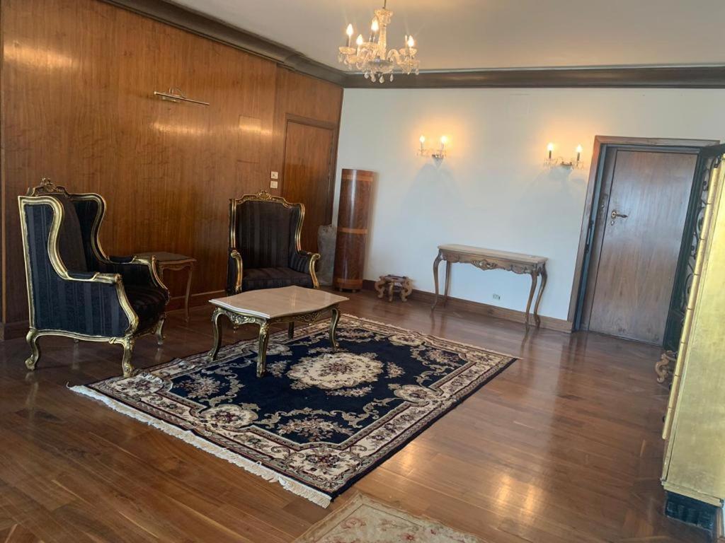 panoramic nile view apartment