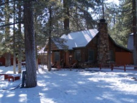 Golden Bear Cottages