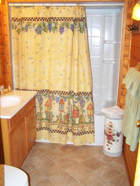 Golden Bear Cottages