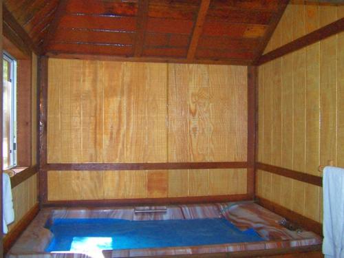 Golden Bear Cottages