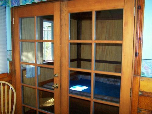Golden Bear Cottages