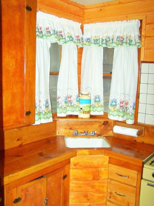 Golden Bear Cottages