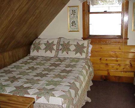 Golden Bear Cottages