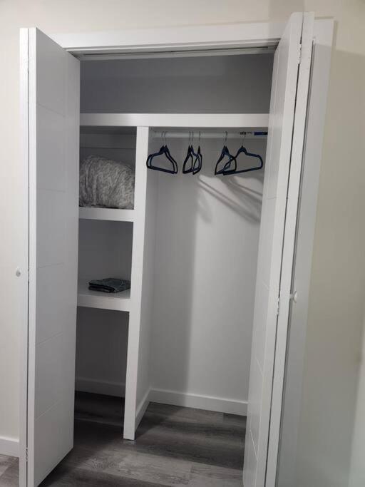 Modern 2 Bedroom Basement Suite Chappelle Edmonton