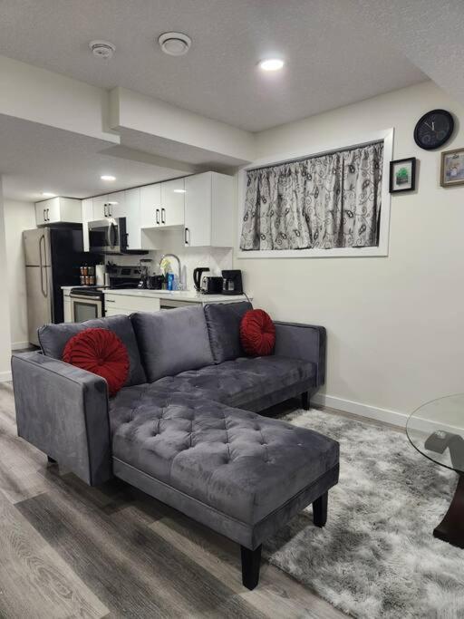 Modern 2 Bedroom Basement Suite Chappelle Edmonton