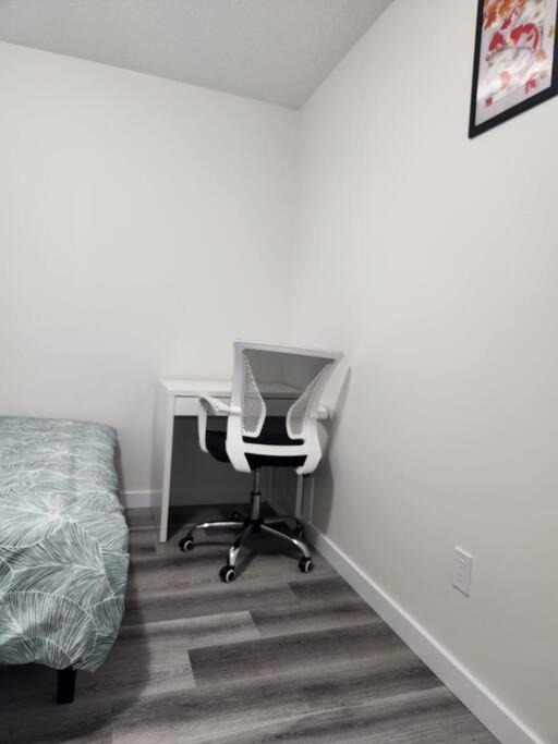 Modern 2 Bedroom Basement Suite Chappelle Edmonton