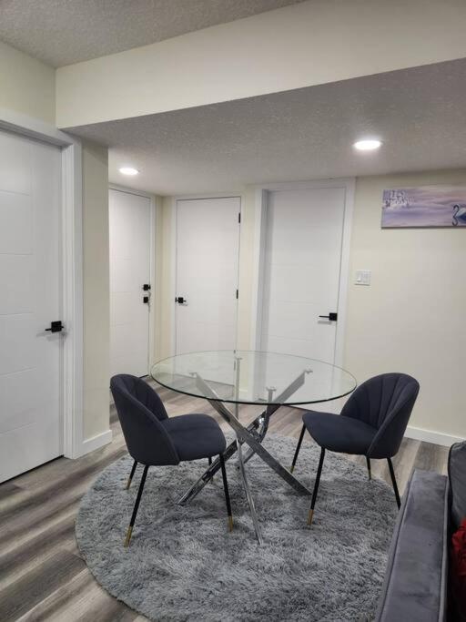 Modern 2 Bedroom Basement Suite Chappelle Edmonton