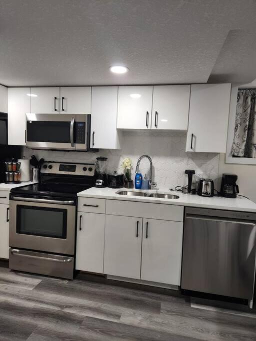 Modern 2 Bedroom Basement Suite Chappelle Edmonton