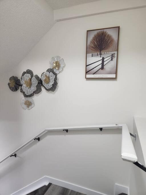 Modern 2 Bedroom Basement Suite Chappelle Edmonton