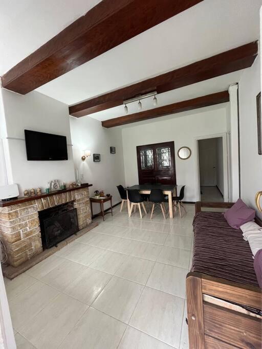 Casa con gran jardín