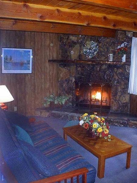 Golden Bear Cottages
