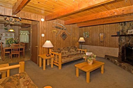 Golden Bear Cottages