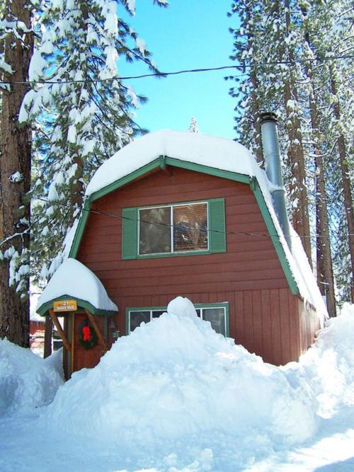 Golden Bear Cottages