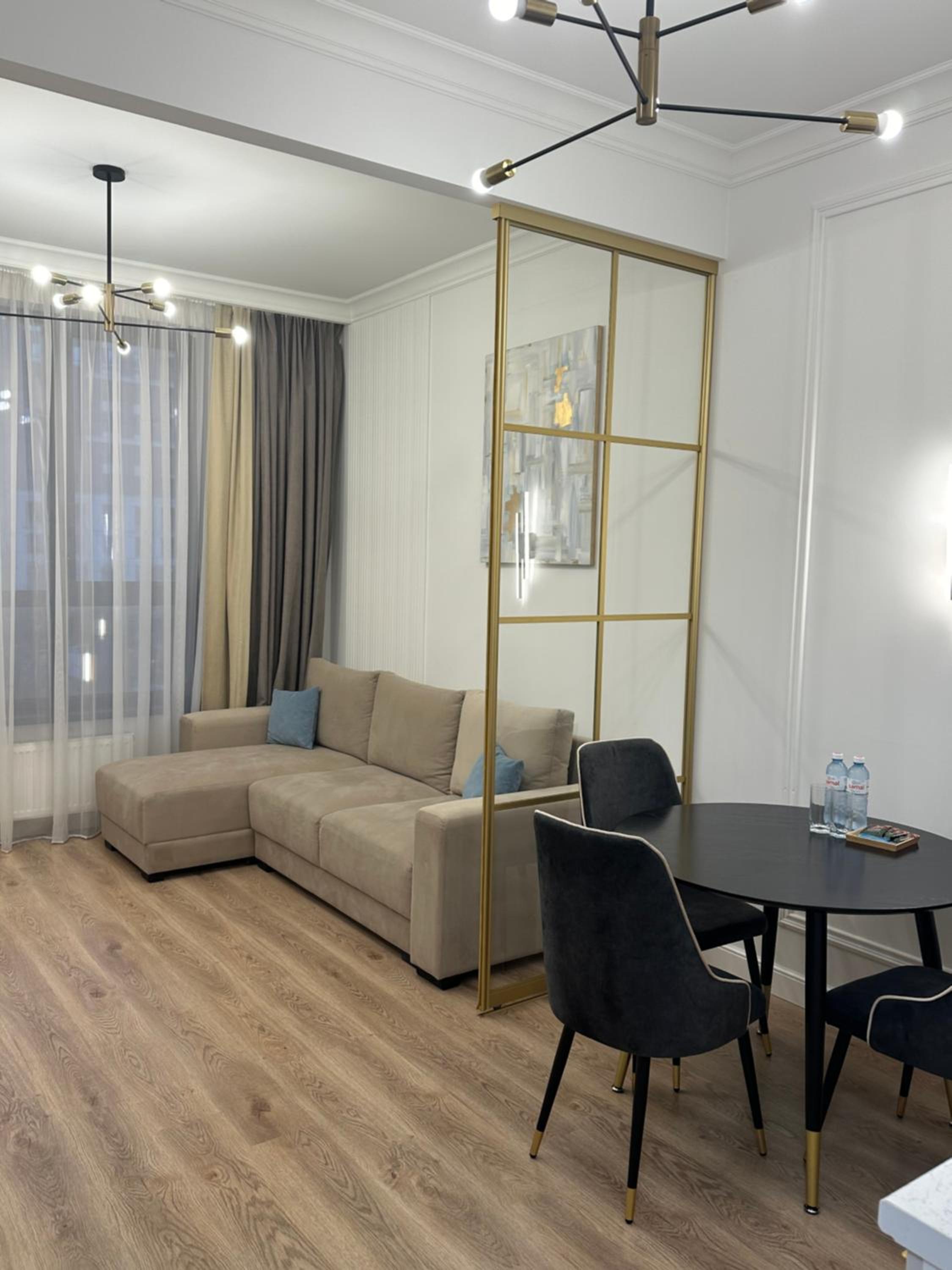 AMIR Apartments