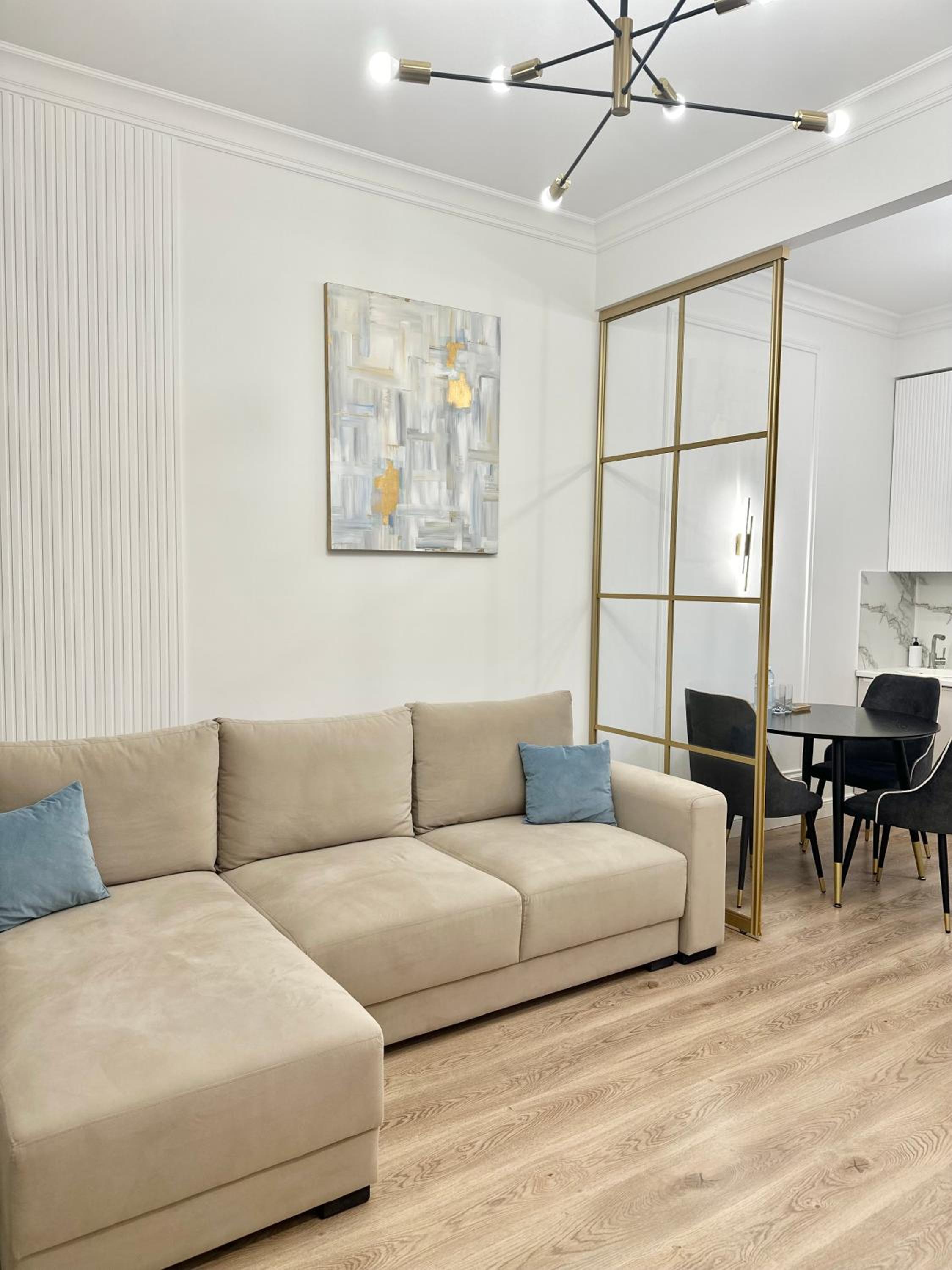AMIR Apartments