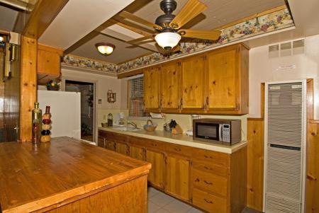 Golden Bear Cottages