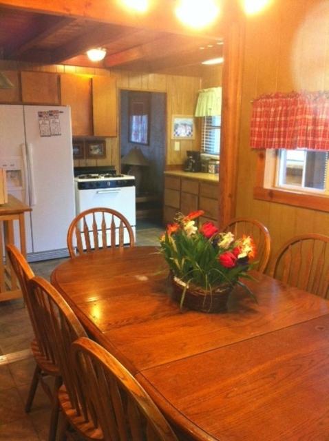 Golden Bear Cottages
