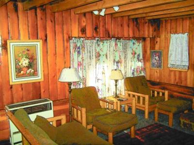 Golden Bear Cottages