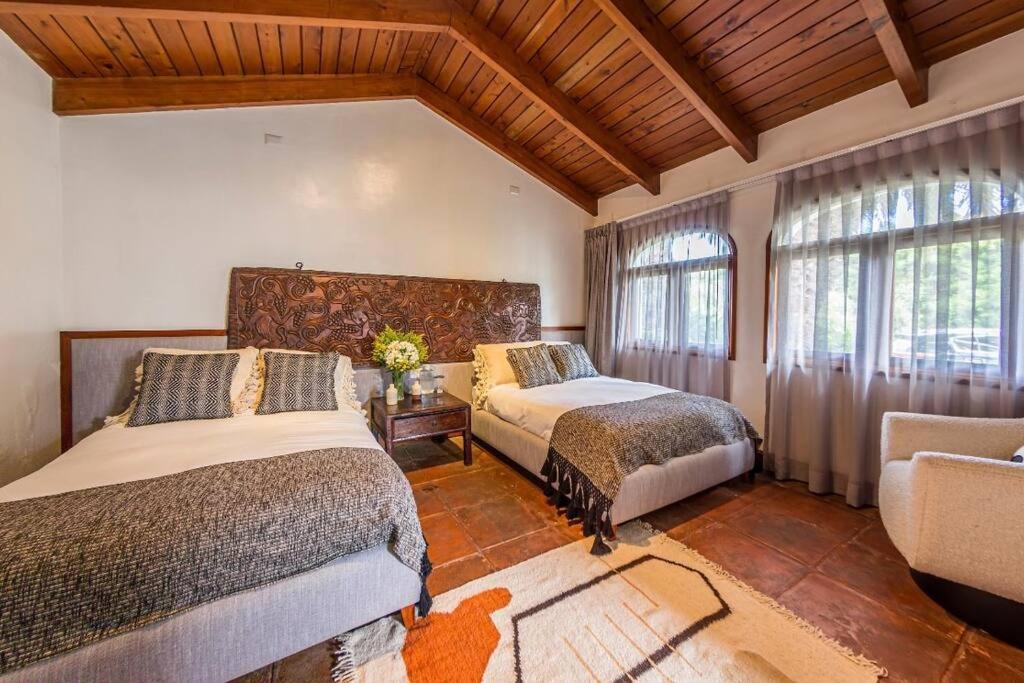 AN061 Antigua Luxury Home view 3