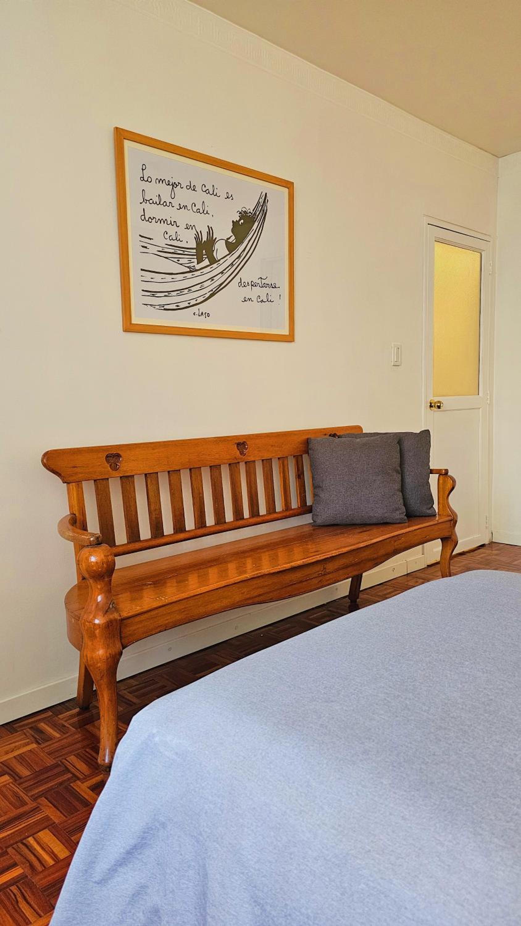 Apto con terraza privada junto al Bulevar del Rio y Calle del Sabor