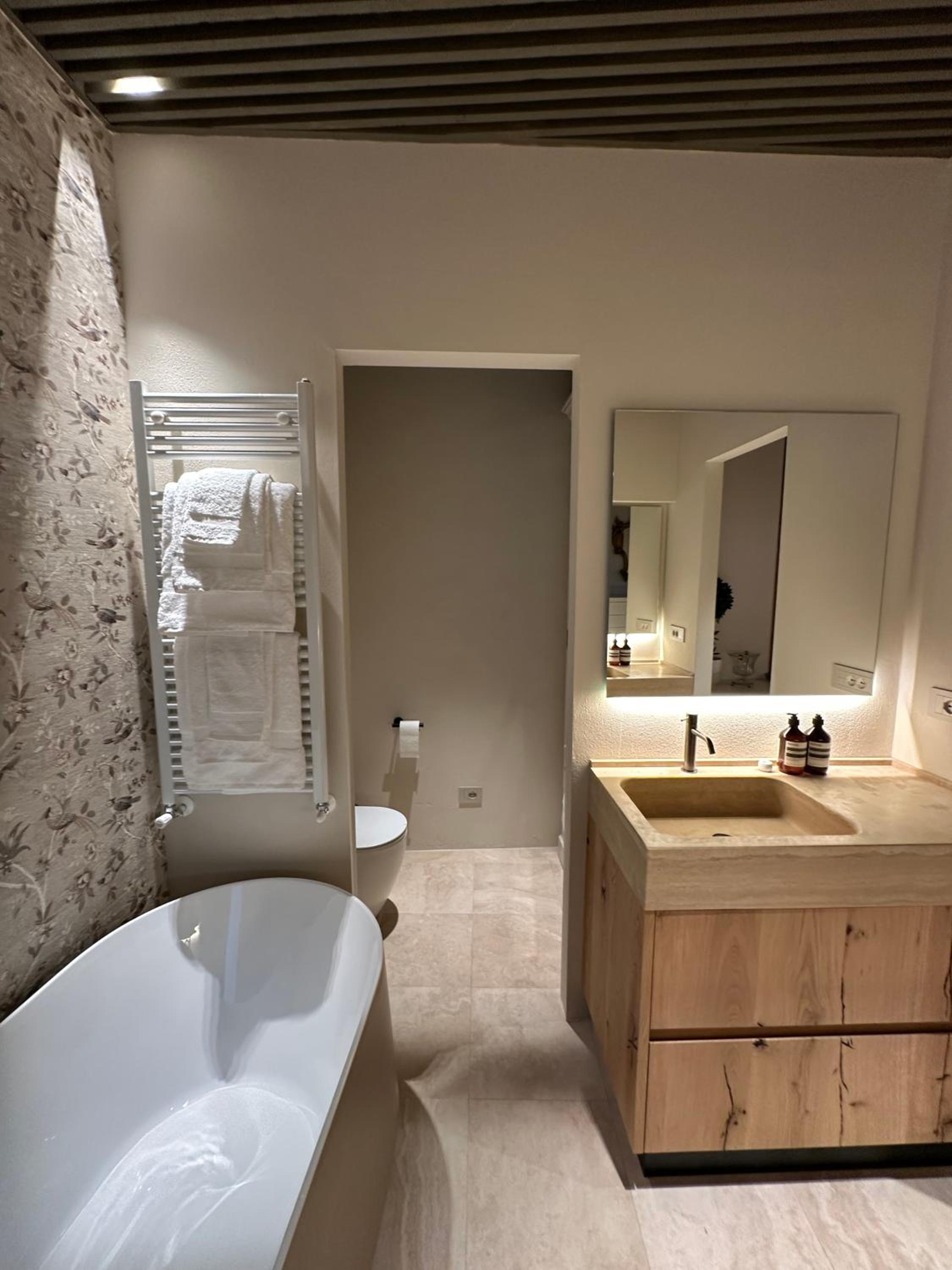 Palazzo Tamanti - 4BR 6 Bath Estate Home in Montalcino Center view 5