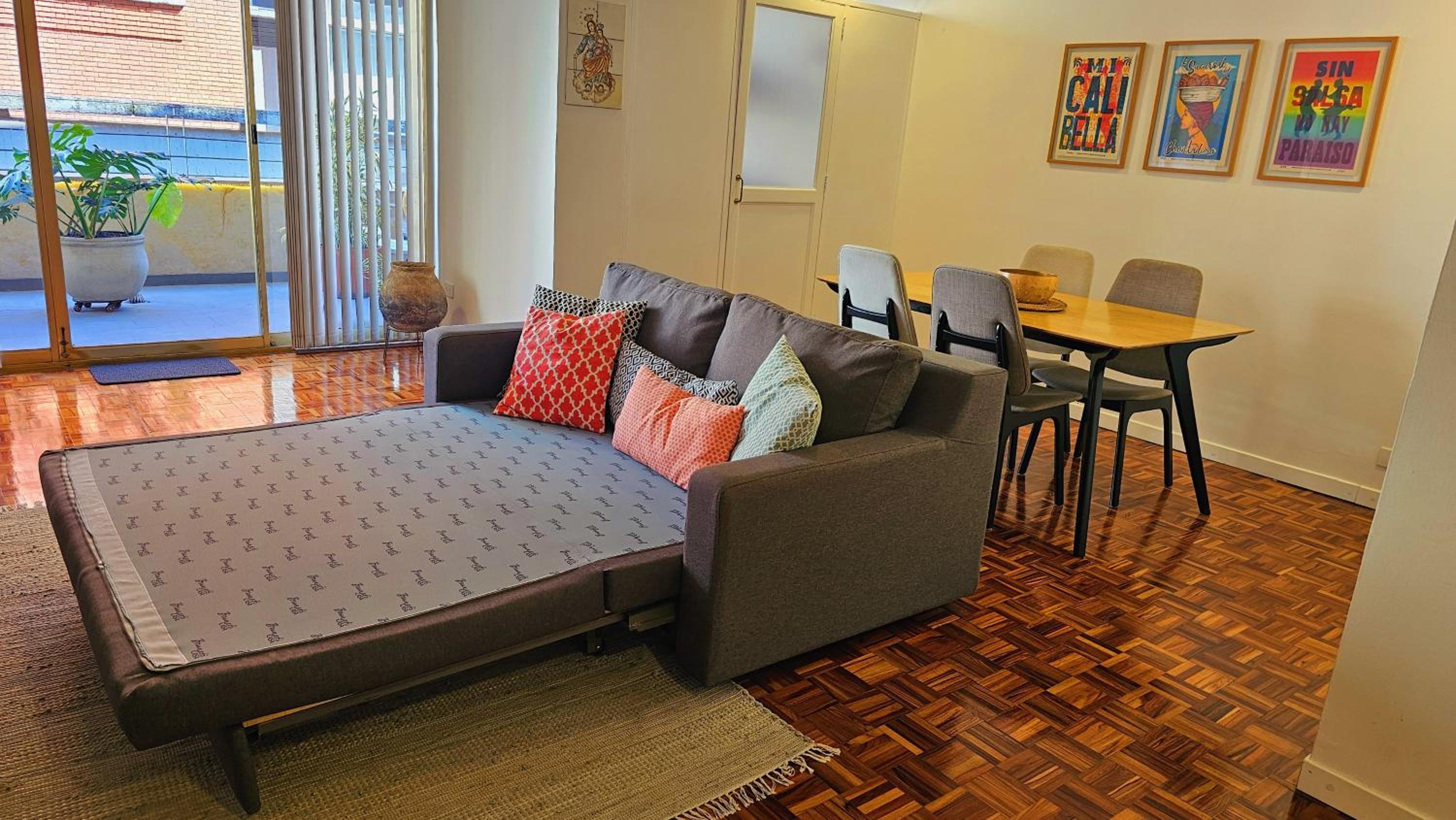 Apto con terraza privada junto al Bulevar del Rio y Calle del Sabor
