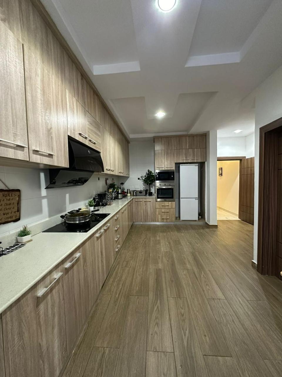 Ose's Place view 4