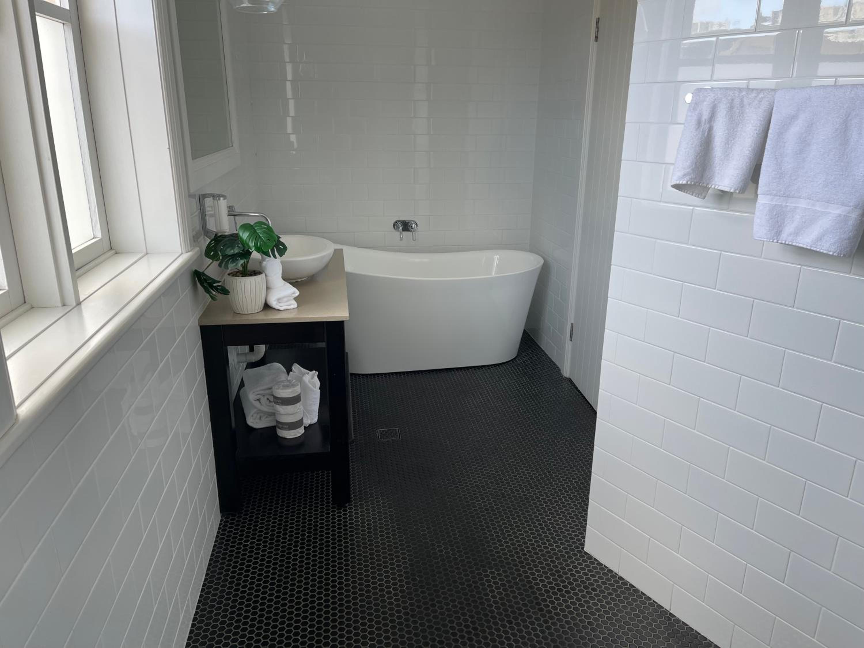 Seabreeze Hotel